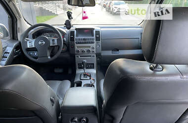 Внедорожник / Кроссовер Nissan Pathfinder 2007 в Новояворовске