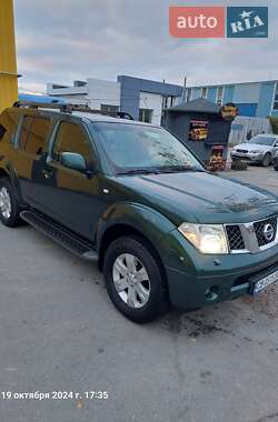 Позашляховик / Кросовер Nissan Pathfinder 2005 в Чернігові