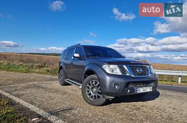 Внедорожник / Кроссовер Nissan Pathfinder 2011 в Городке