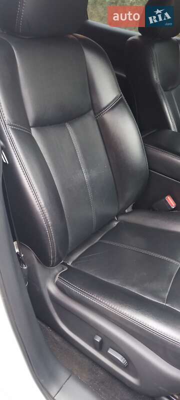 Внедорожник / Кроссовер Nissan Pathfinder 2016 в Одессе фото 19 Внедорожник / Кроссовер Nissan Pathfinder 2016 в Одессе