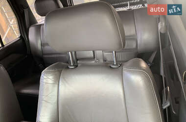 Позашляховик / Кросовер Nissan Pathfinder 1998 в Києві