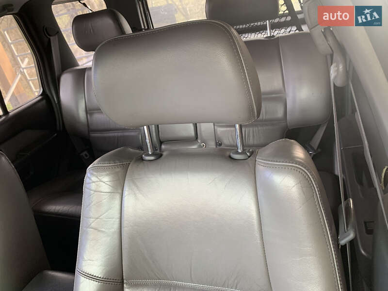 Внедорожник / Кроссовер Nissan Pathfinder 1998 в Киеве