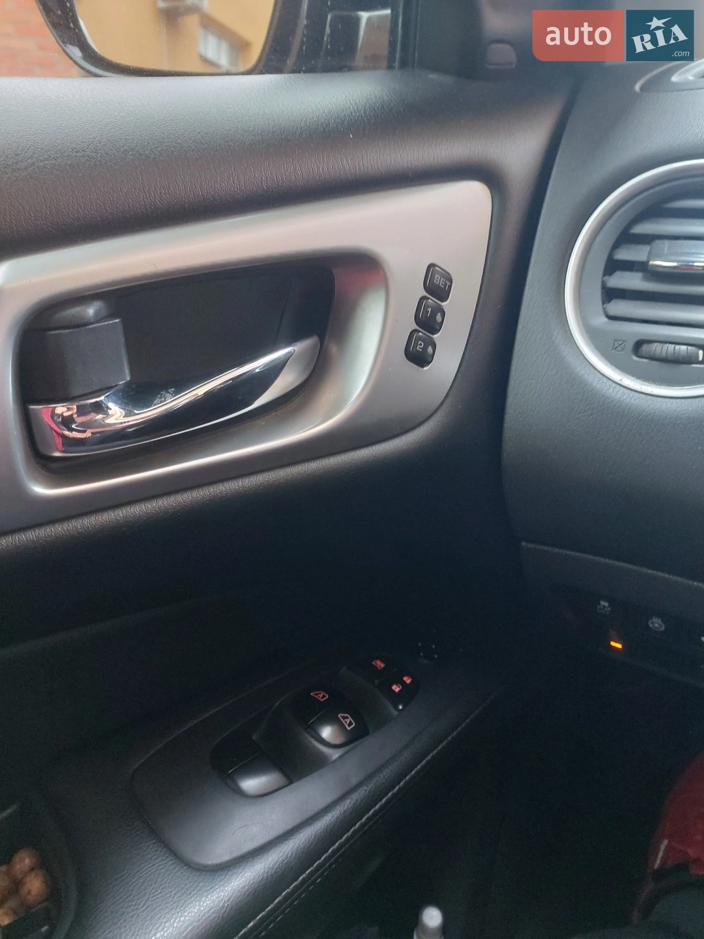 2016 Nissan Pathfinder - мініатюра 93