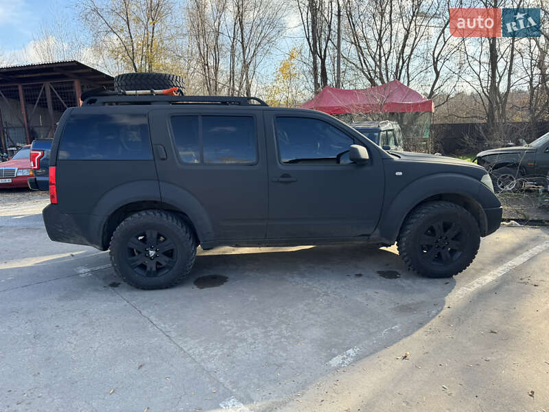 Внедорожник / Кроссовер Nissan Pathfinder 2006 в Запорожье фото 3 Внедорожник / Кроссовер Nissan Pathfinder 2006 в Запорожье