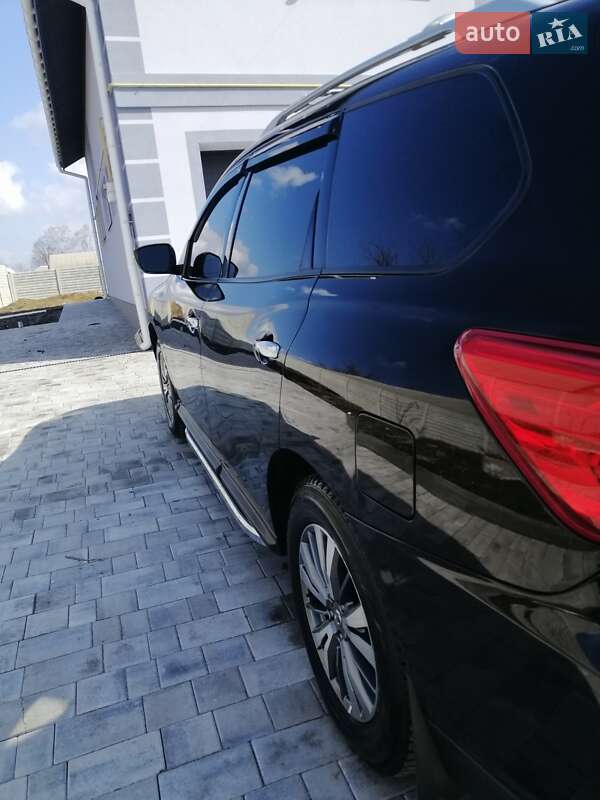 Внедорожник / Кроссовер Nissan Pathfinder 2020 в Калиновке