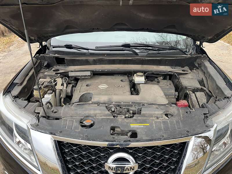 Внедорожник / Кроссовер Nissan Pathfinder 2014 в Черкассах