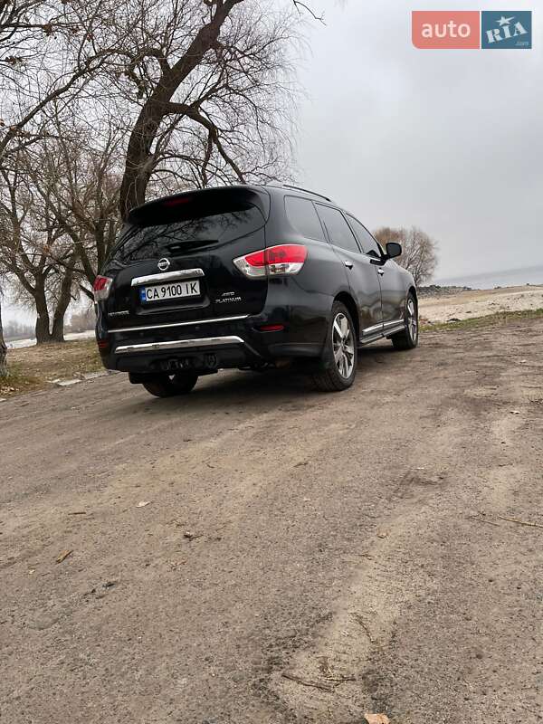 Внедорожник / Кроссовер Nissan Pathfinder 2014 в Черкассах