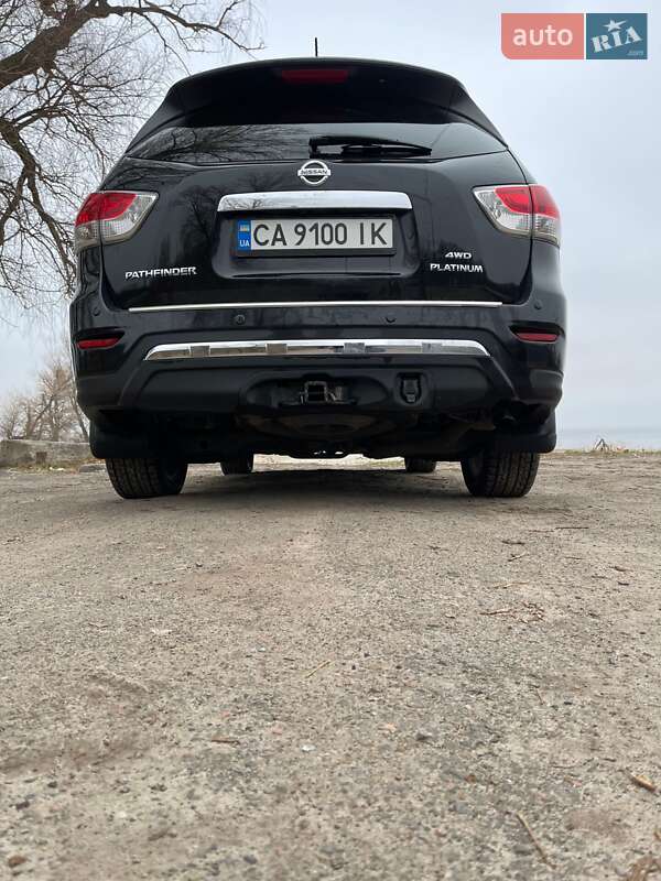 Внедорожник / Кроссовер Nissan Pathfinder 2014 в Черкассах