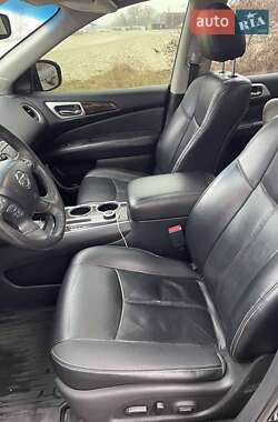 Позашляховик / Кросовер Nissan Pathfinder 2014 в Черкасах