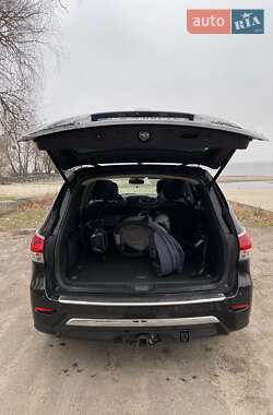 Позашляховик / Кросовер Nissan Pathfinder 2014 в Черкасах