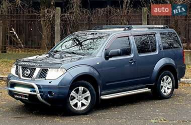 Внедорожник / Кроссовер Nissan Pathfinder 2006 в Николаеве