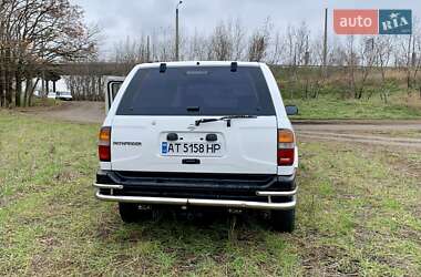 Позашляховик / Кросовер Nissan Pathfinder 1996 в Одесі