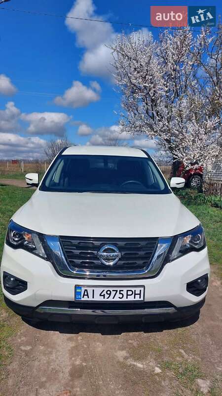 Nissan Pathfinder 2019