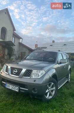 Позашляховик / Кросовер Nissan Pathfinder 2008 в Чернівцях