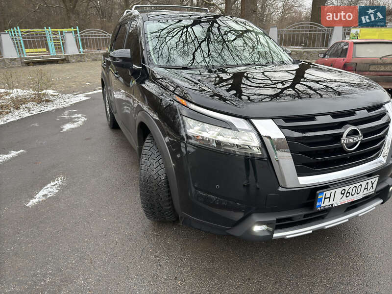 Внедорожник / Кроссовер Nissan Pathfinder 2021 в Полтаве