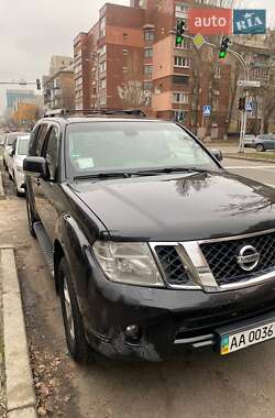 Позашляховик / Кросовер Nissan Pathfinder 2012 в Києві