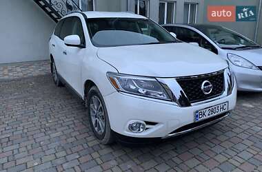 Позашляховик / Кросовер Nissan Pathfinder 2015 в Львові