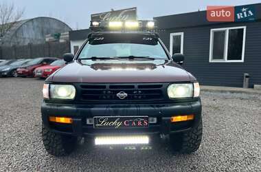 Внедорожник / Кроссовер Nissan Pathfinder 1997 в Одессе