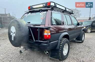 Внедорожник / Кроссовер Nissan Pathfinder 1997 в Одессе