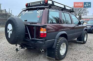 Внедорожник / Кроссовер Nissan Pathfinder 1997 в Одессе