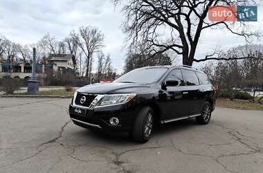 Внедорожник / Кроссовер Nissan Pathfinder 2013 в Киеве