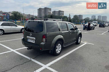 Внедорожник / Кроссовер Nissan Pathfinder 2005 в 