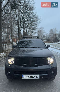 Внедорожник / Кроссовер Nissan Pathfinder 2006 в Сумах