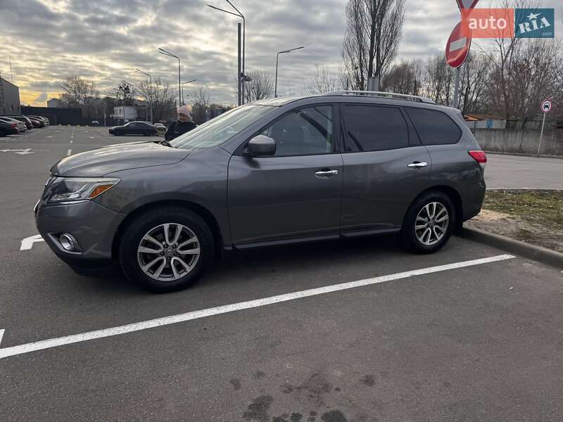 Внедорожник / Кроссовер Nissan Pathfinder 2014 в Киеве