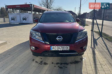 Позашляховик / Кросовер Nissan Pathfinder 2016 в Ужгороді