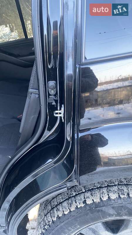 Позашляховик / Кросовер Nissan Pathfinder 2006 в Краснограді