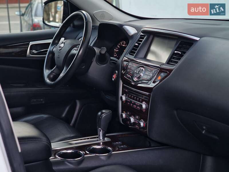 Позашляховик / Кросовер Nissan Pathfinder 2013 в Одесі