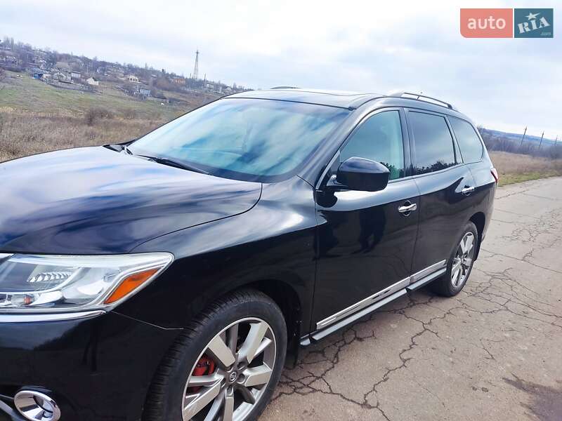 Позашляховик / Кросовер Nissan Pathfinder 2013 в Миколаєві