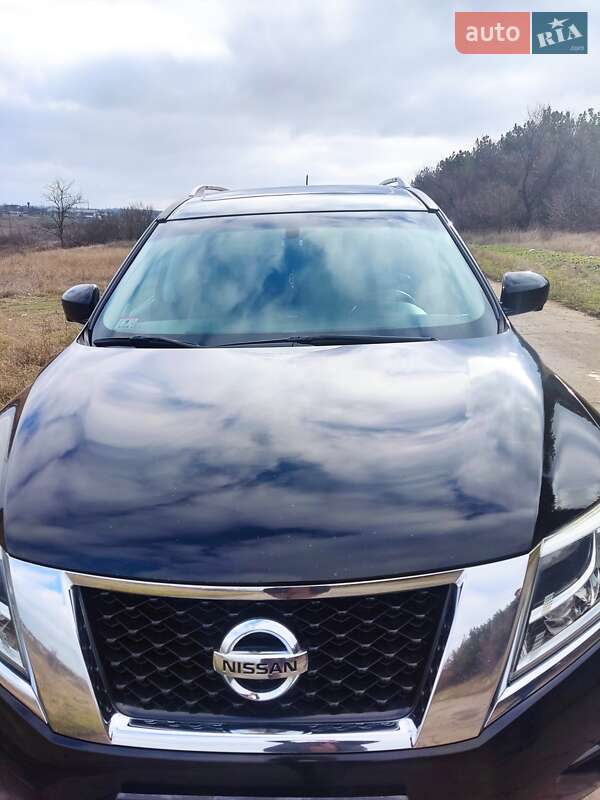 Позашляховик / Кросовер Nissan Pathfinder 2013 в Миколаєві