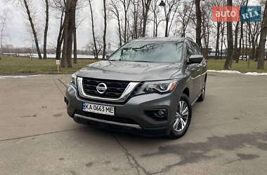 Внедорожник / Кроссовер Nissan Pathfinder 2019 в Киеве