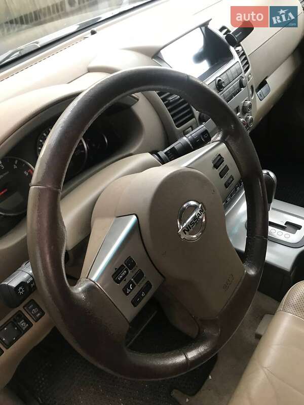 Позашляховик / Кросовер Nissan Pathfinder 2007 в Києві