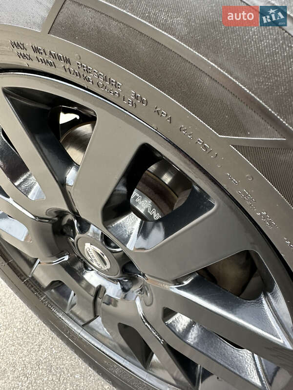 Позашляховик / Кросовер Nissan Pathfinder 2014 в Києві