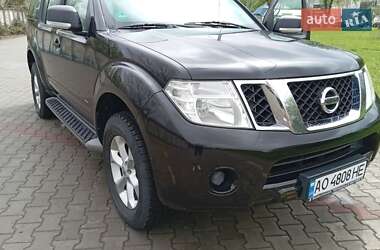Внедорожник / Кроссовер Nissan Pathfinder 2011 в Ужгороде
