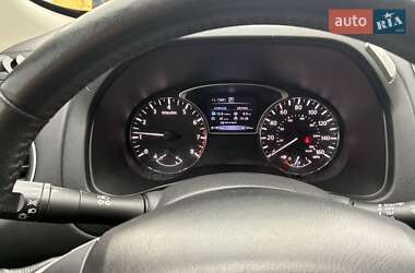 Позашляховик / Кросовер Nissan Pathfinder 2017 в 