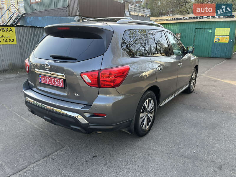 Внедорожник / Кроссовер Nissan Pathfinder 2018 в Киеве