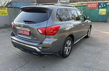 Внедорожник / Кроссовер Nissan Pathfinder 2018 в 