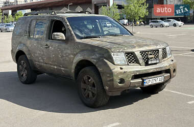 Внедорожник / Кроссовер Nissan Pathfinder 2005 в Киеве