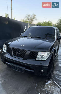 Внедорожник / Кроссовер Nissan Pathfinder 2007 в Краматорске
