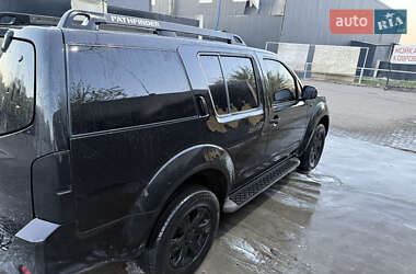 Внедорожник / Кроссовер Nissan Pathfinder 2007 в 