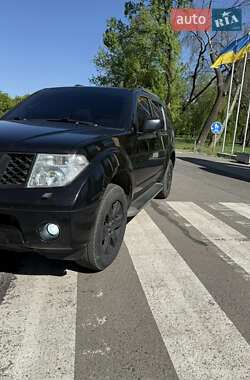Внедорожник / Кроссовер Nissan Pathfinder 2007 в 