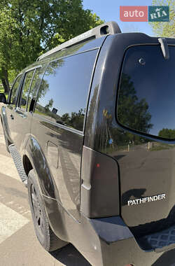 Внедорожник / Кроссовер Nissan Pathfinder 2007 в 