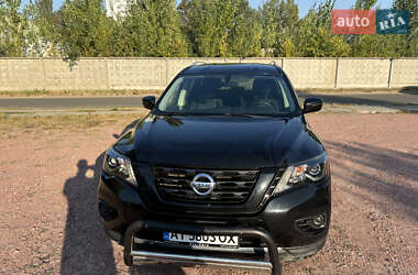 Внедорожник / Кроссовер Nissan Pathfinder 2017 в 