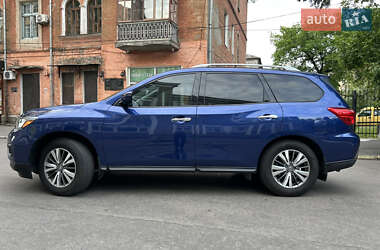 Позашляховик / Кросовер Nissan Pathfinder 2020 в 