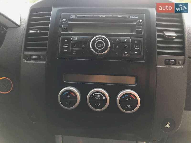 Позашляховик / Кросовер Nissan Pathfinder 2010 в Яремчі