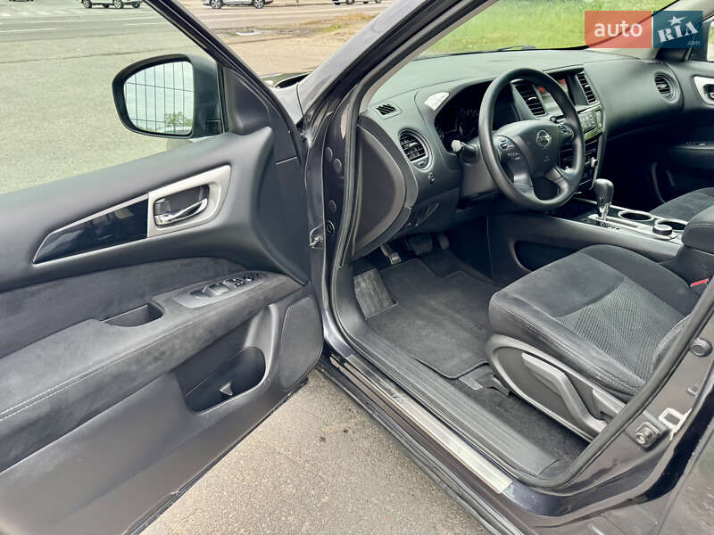 Позашляховик / Кросовер Nissan Pathfinder 2014 в Києві