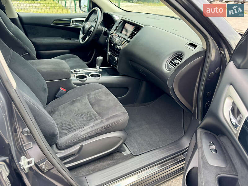 Позашляховик / Кросовер Nissan Pathfinder 2014 в Києві